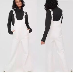 Aerie Offline chilled collection white ski snowboarding overalls Size Large